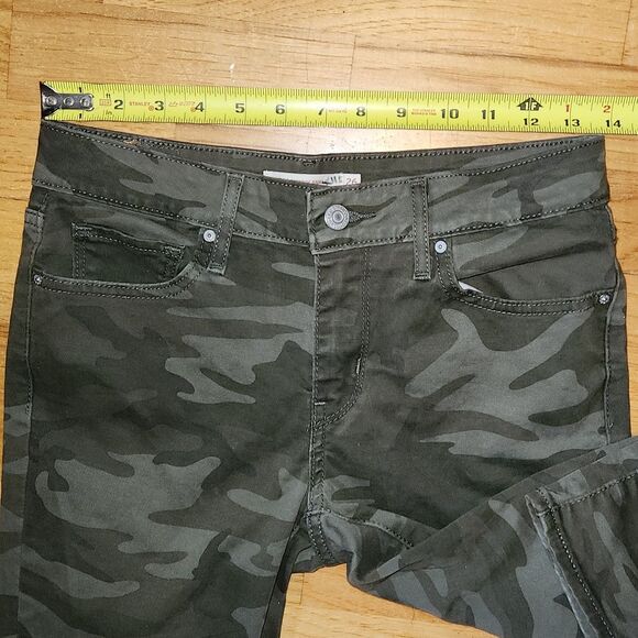 Levi Straus Green Camo 711 Skinny Ankle Pant Jean Denim Size 26 Cotton Polyester - Picture 8 of 10